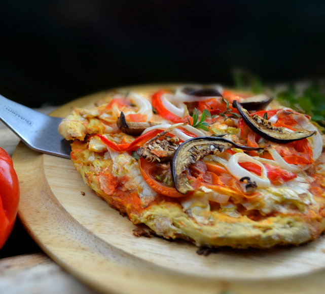 mini pizza saudável para crianças com legumes